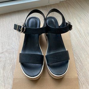[FREE WITH PURCHASE] Daphne Platform Sandals (USED)
